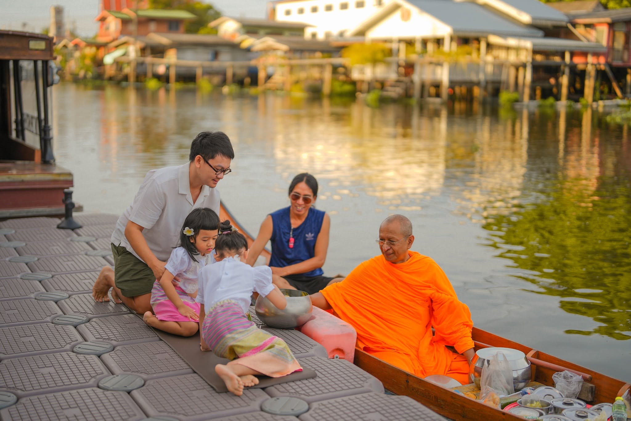 Morning Alms Ceremony at W1@Bangkoknoi
